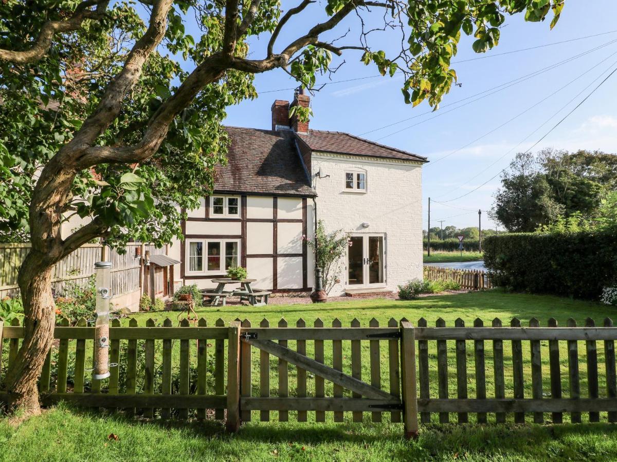 Bluebell Cottage Rugeley Exterior foto